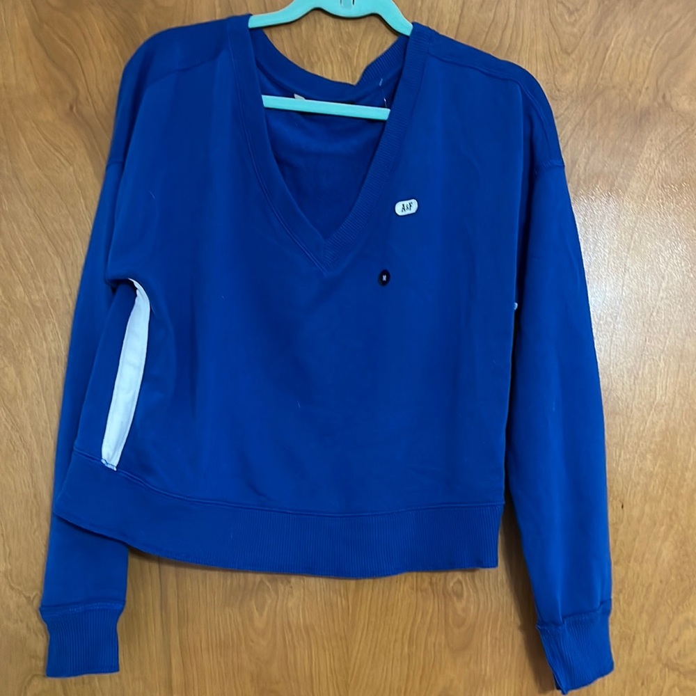 Blue Abercrombie and Fitch sweatshirt
